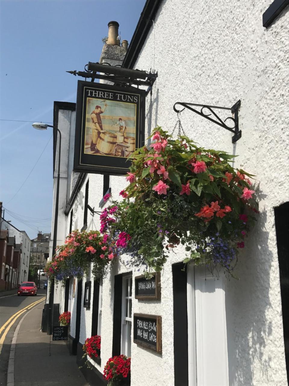 The Three Tuns Otel Chepstow Dış mekan fotoğraf