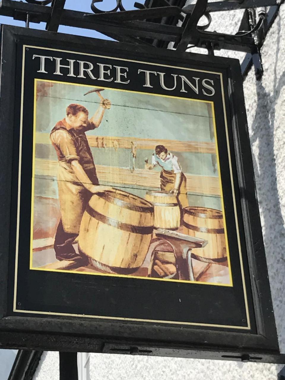 The Three Tuns Otel Chepstow Dış mekan fotoğraf