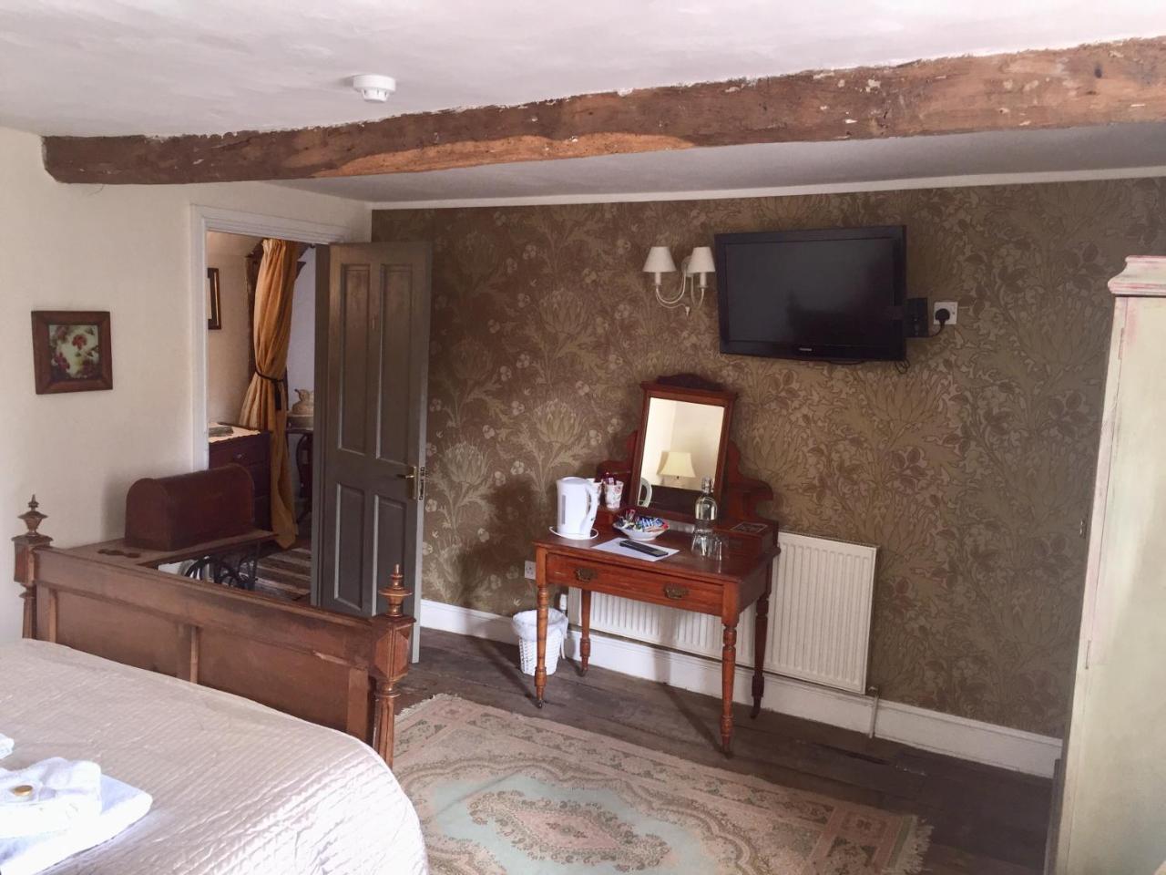 The Three Tuns Otel Chepstow Dış mekan fotoğraf
